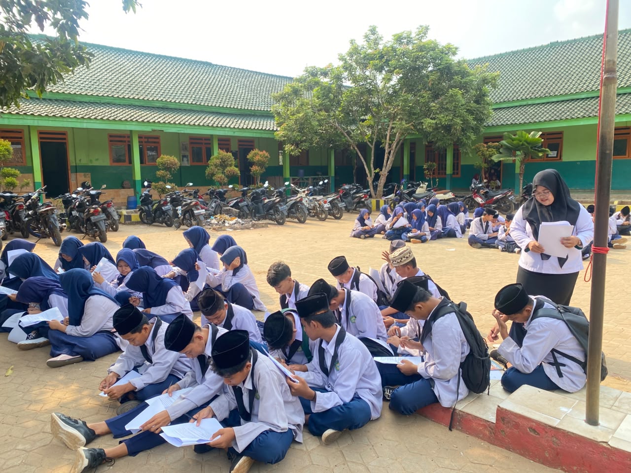 membangun-karakter-lewat-rasa-mengenal-kontrak-belajar-berbasis-cinta-di-mts-ma-arif-2-nurul-huda