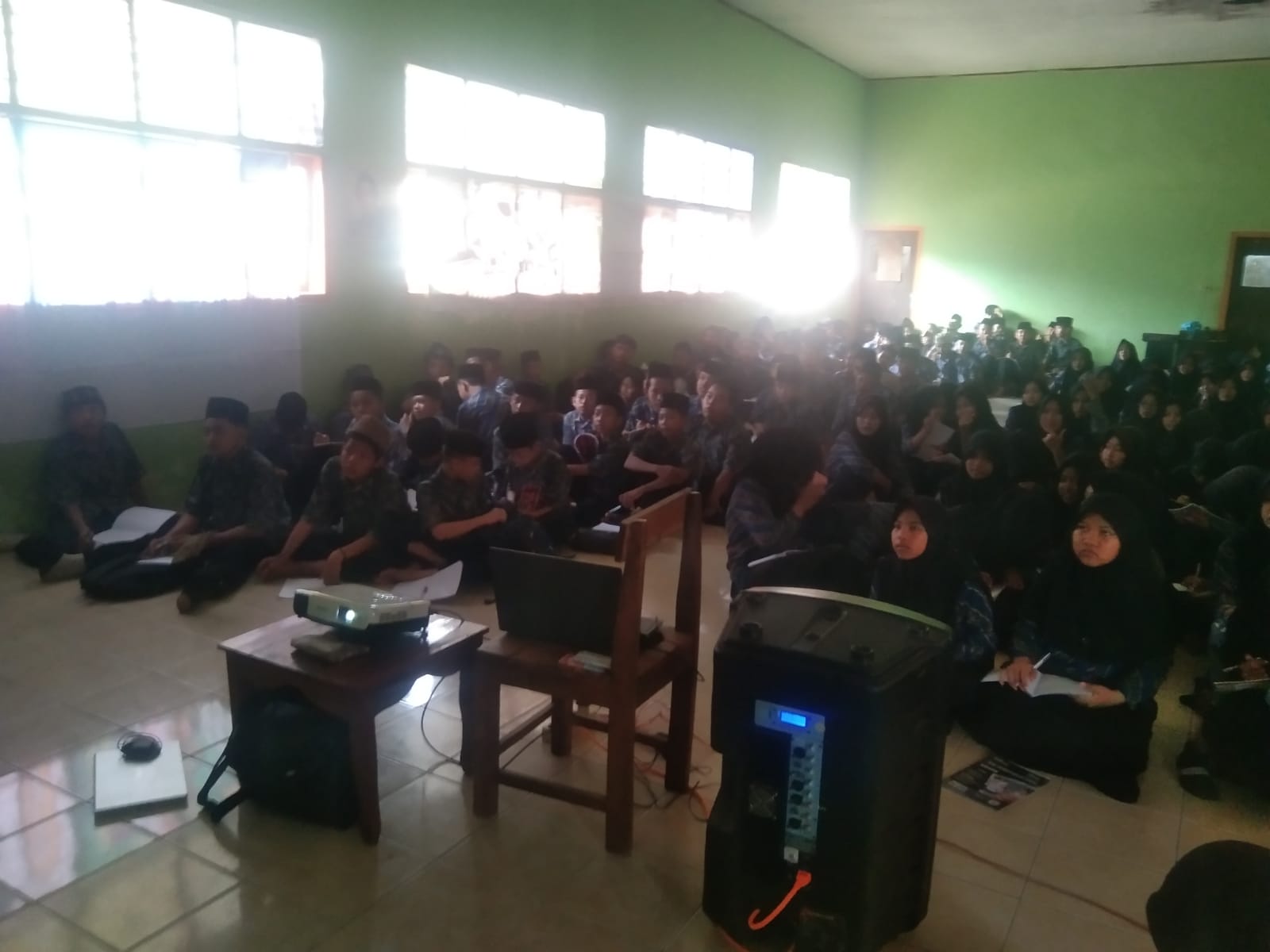 menggelar acara nonton bersama (nobar) film sejarah G30S/PKI